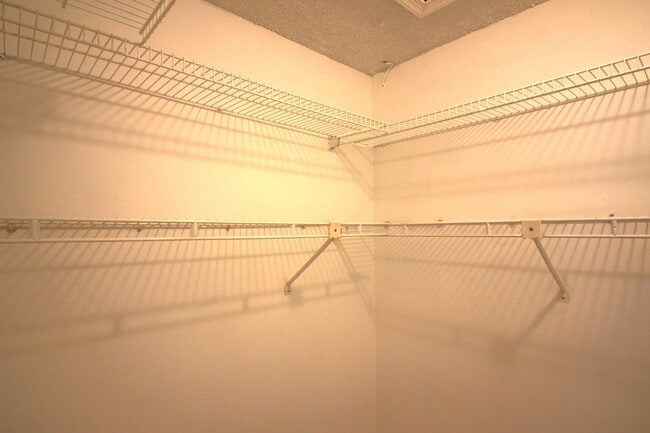 Building Photo - 2900 Olivewood Terrace