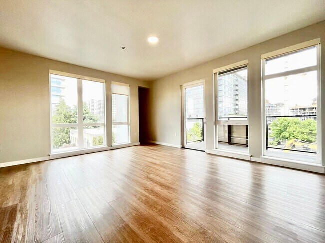 Building Photo - Great Condo For Rent