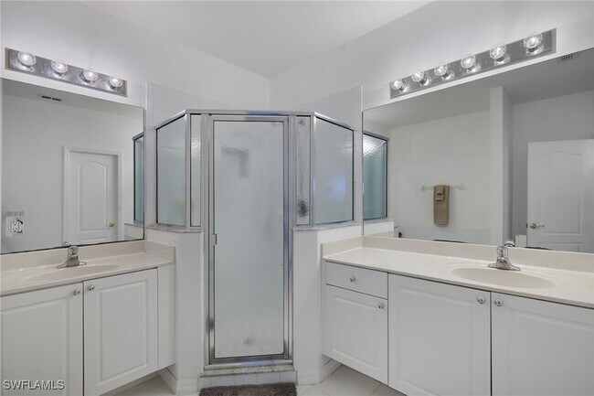 Building Photo - 9130 Spring Mountain Way