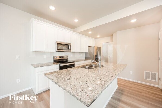 Building Photo - 11132 Murrelet Dr