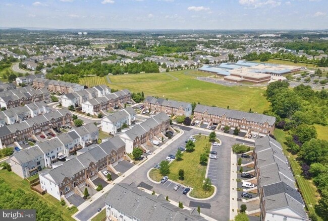 Building Photo - 25137 Sodalite Square