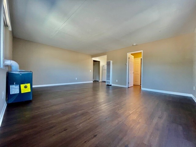 Building Photo - 970 Mission Dr