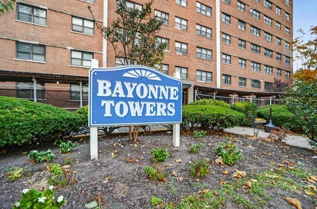 Building Photo - 1225 John F. Kennedy Blvd