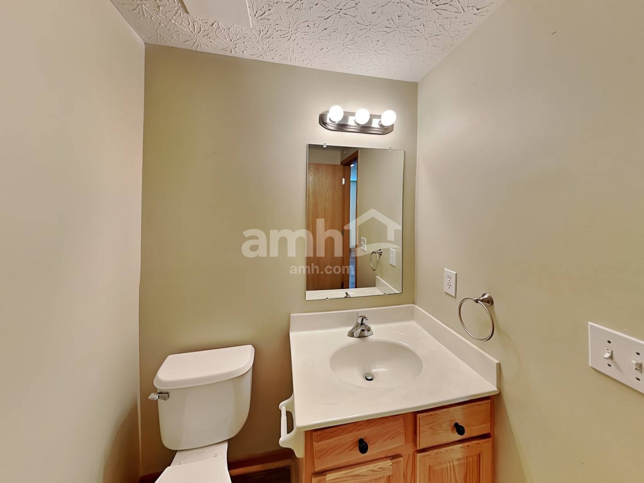 Building Photo - 623 Heartland Meadows Dr