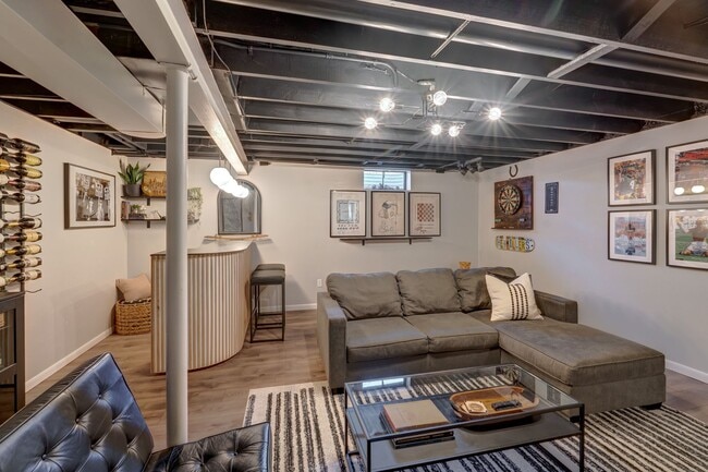 Building Photo - 4609 Waukesha St