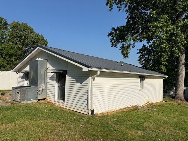 Building Photo - Tusculum Blvd Property