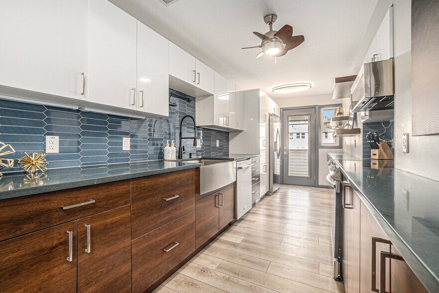 Building Photo - 112 S 37th St