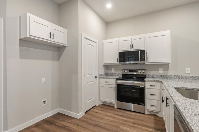 Building Photo - 2651 Baron Ave