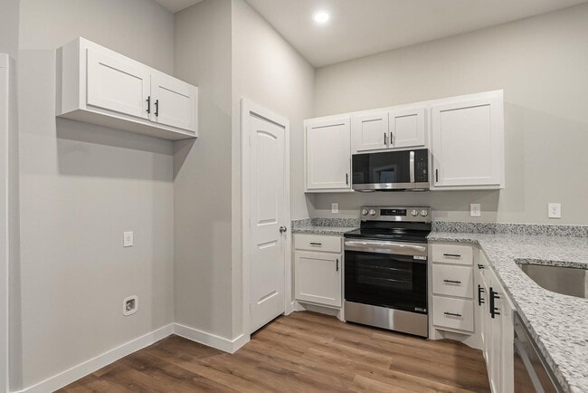 Building Photo - Move-In Ready in Ratliff Ridge – $0 Application Fee!