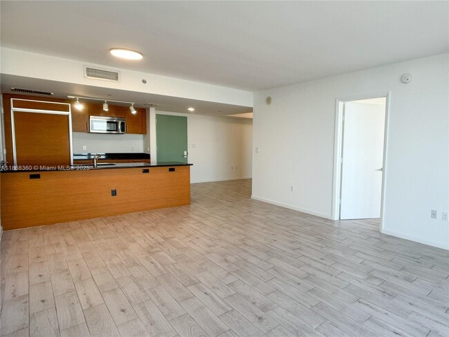 Building Photo - 50 Biscayne Blvd