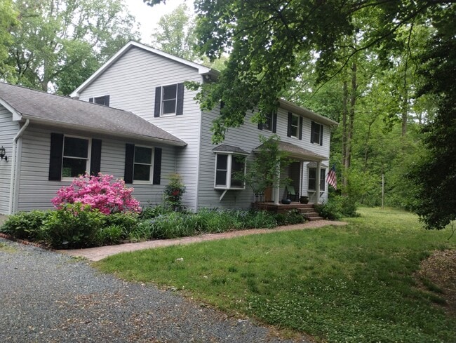 Building Photo - 12054 Greensboro Rd