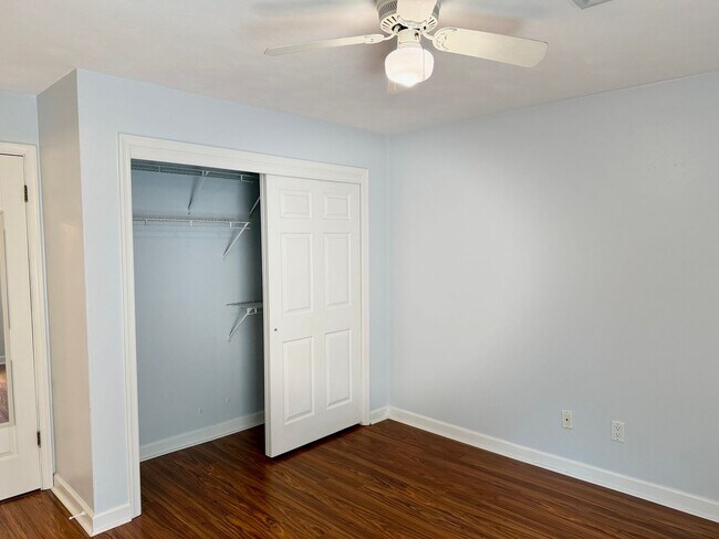 Building Photo - Ready NOW!!!! 2-Bedroom Condo In Ghent! Re...