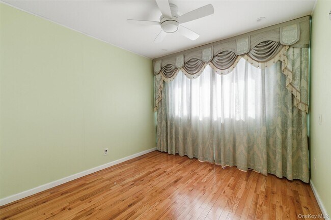 Building Photo - 716 Park Ln