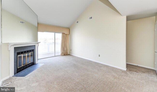 Building Photo - 2810 Yarling Ct