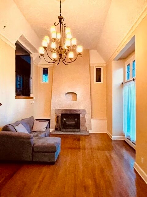 Primary Photo - 2571 Ashurst Rd
