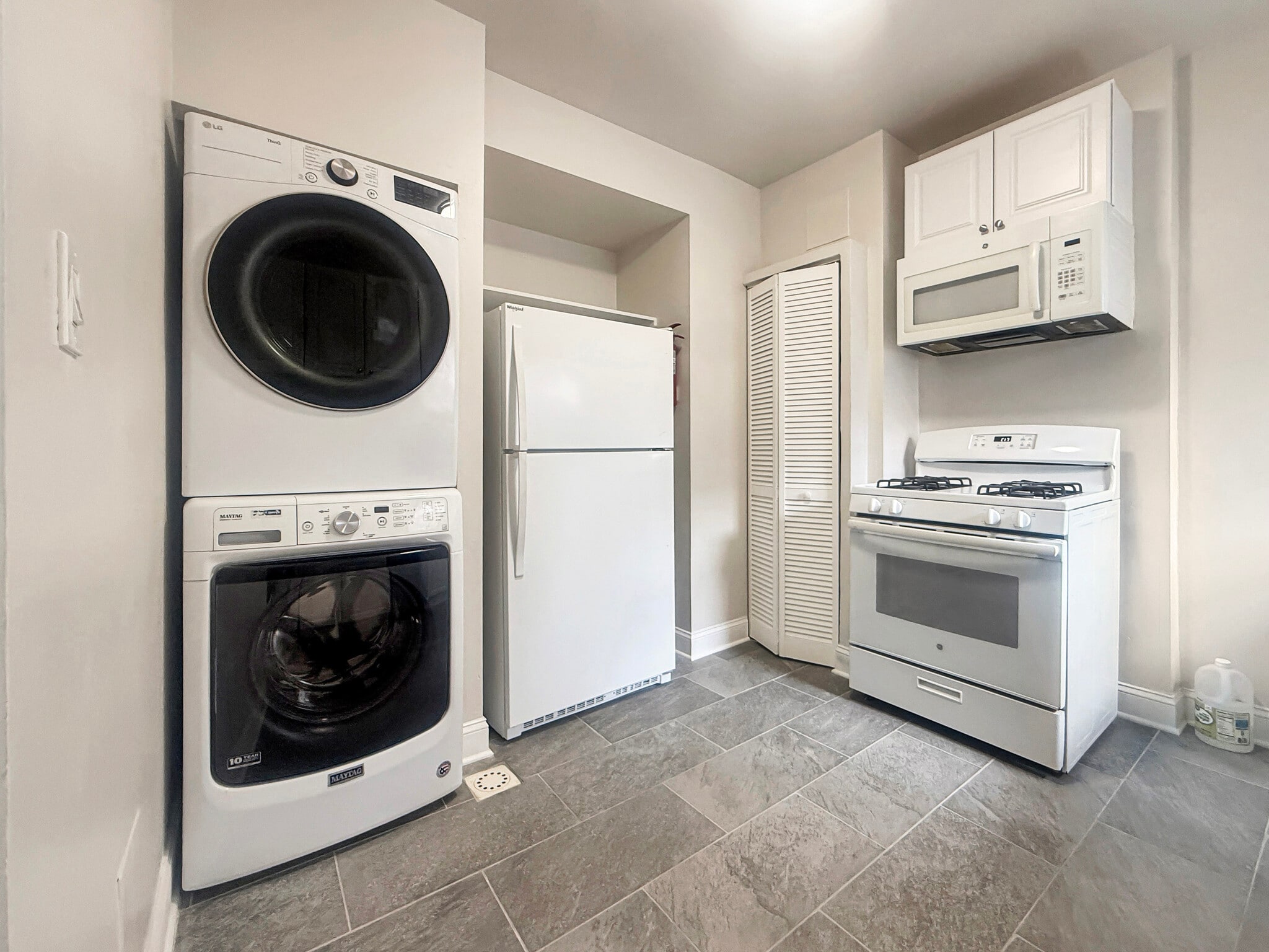 Building Photo - 1424 3rd St NW