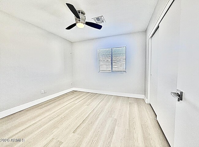 Building Photo - 15677 N 29th St