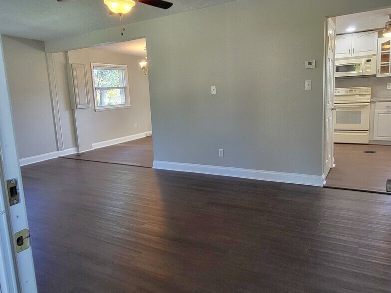Living room - 1429 Virginia Ave