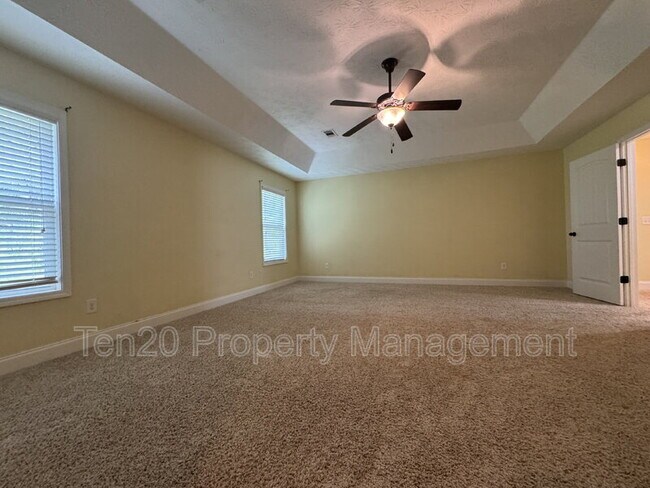 Building Photo - 7471 Coppice Dr
