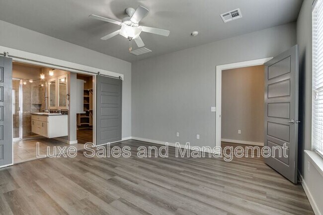 Building Photo - 9428 NW 91st St