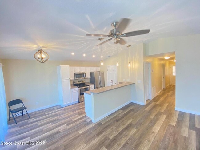 Building Photo - 1650 N Hwy A1A