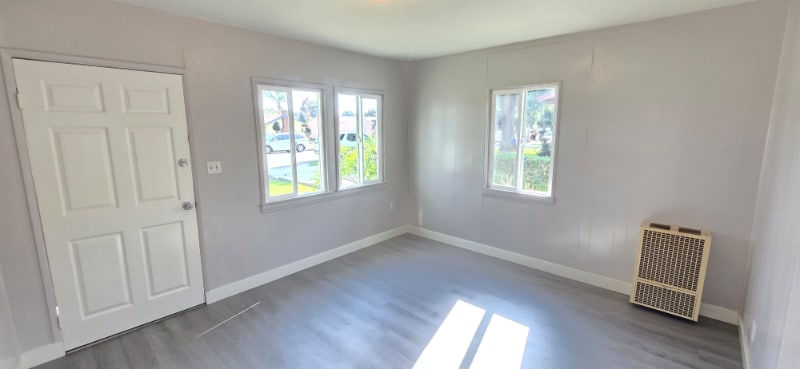 Building Photo - 13109 Barlin Ave