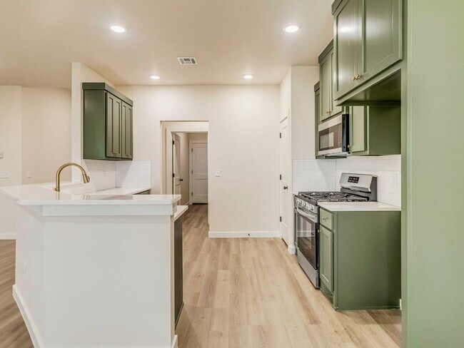 Building Photo - 8225 NW 163rd Ter