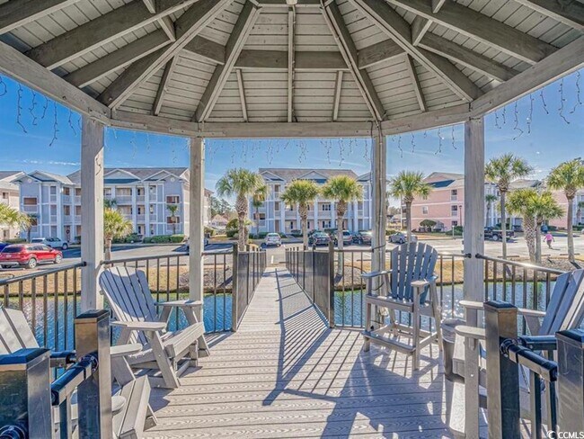 Building Photo - 637 Waterway Village Blvd