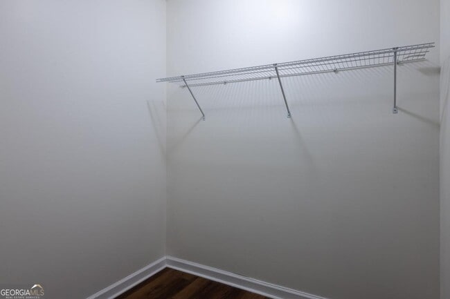 Building Photo - 450 Paines Ave NW