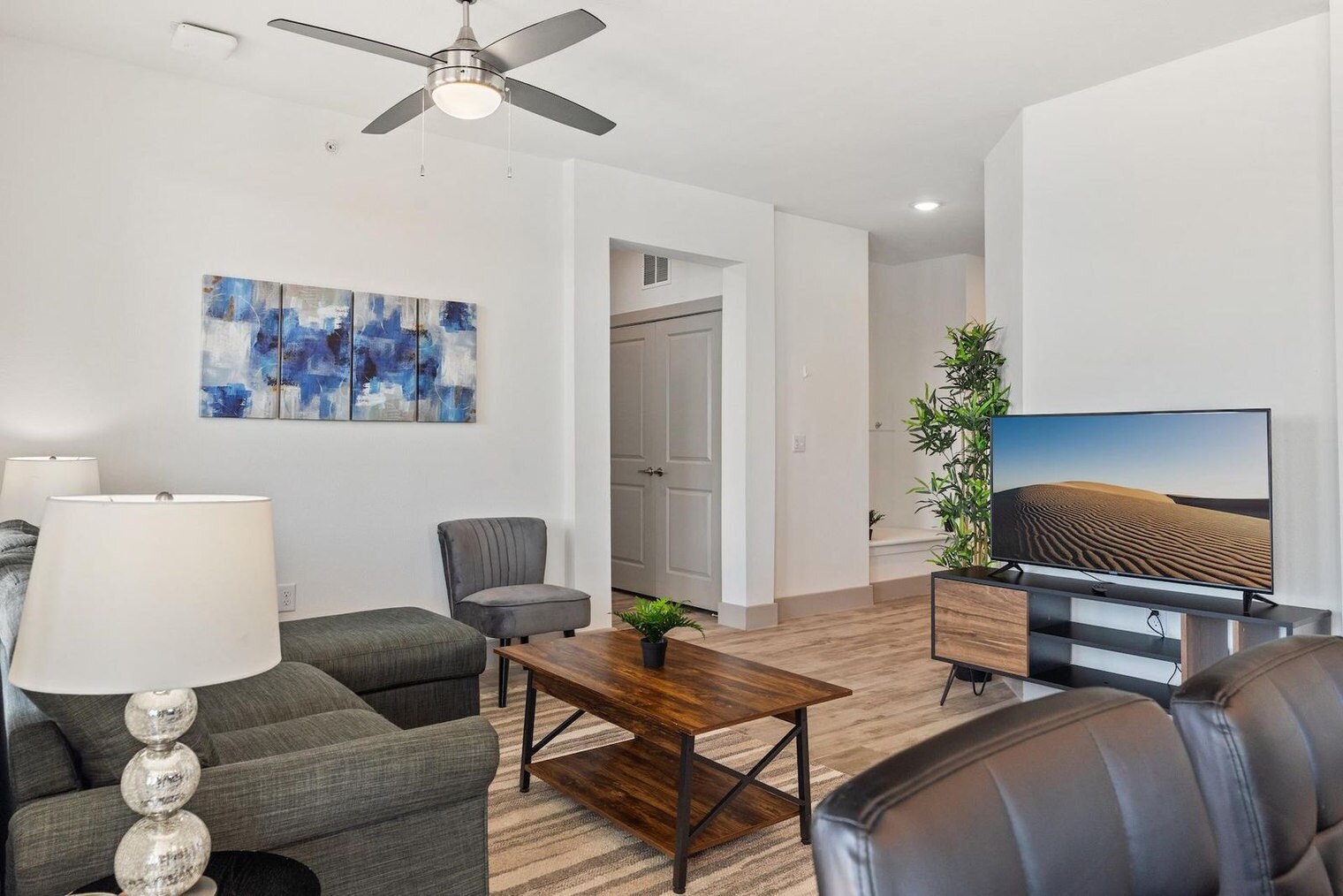 Building Photo - 12100 1/2 Ferrystone Glen Drive-SI ID1343246P