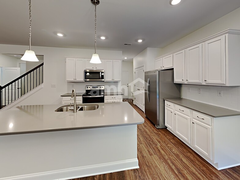 Building Photo - 1216 Bethany Dallas Dr