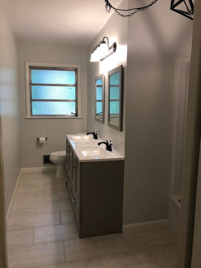 Building Photo - New For Rent in Fultondale!