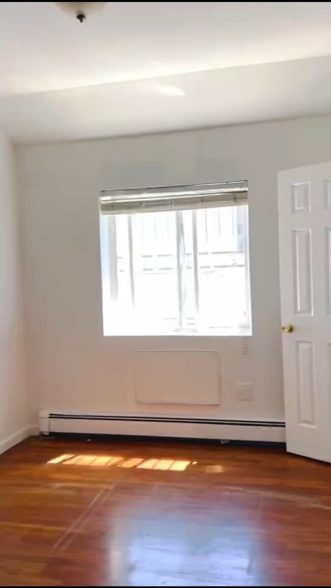 Building Photo - 20-16 121st St