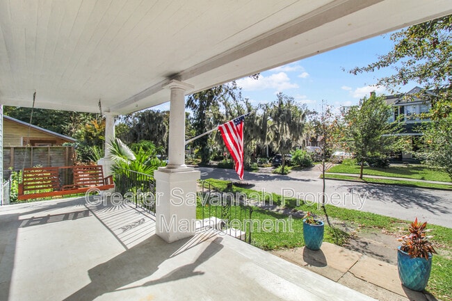 Building Photo - 1206 E 48th St