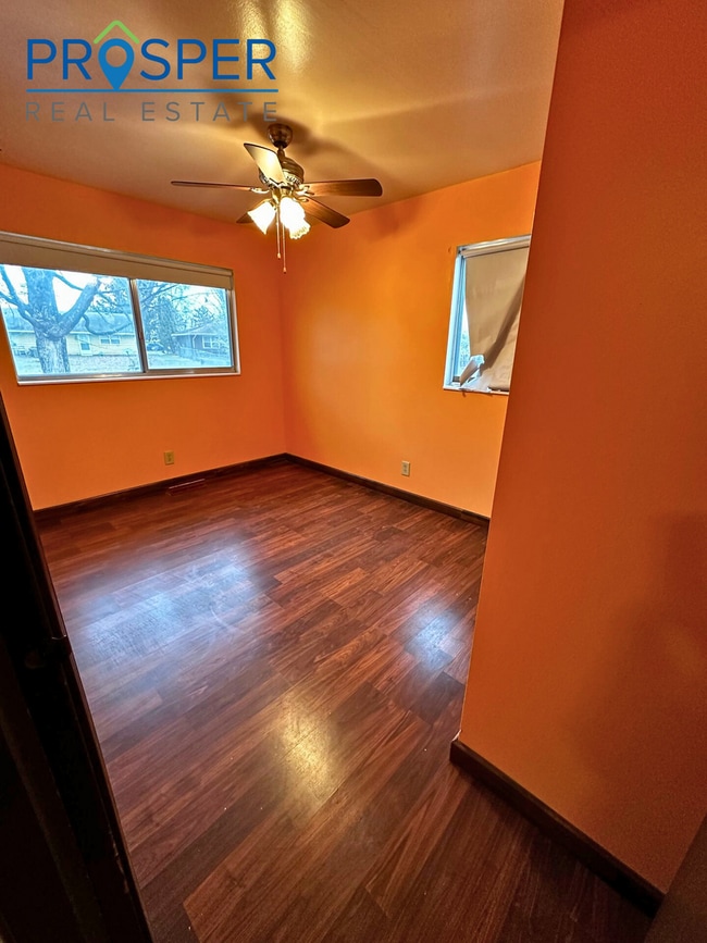 Building Photo - Convenient Living in the Heart of Eau Claire
