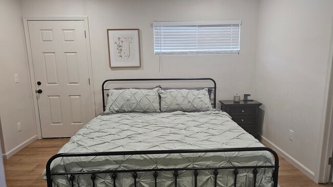 Building Photo - 6025 Dipper St