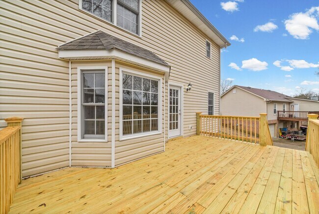 Building Photo - Spacious 3 bedroom 2 1/2 bath home for rent!