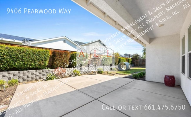 Building Photo - 9406 Pearwood Way