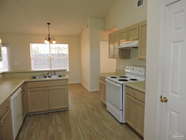 Building Photo - 6837 Fort Deposit Dr