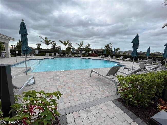 Building Photo - 2122 Yellowfin Cir