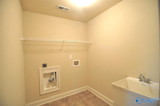 Building Photo - 276 Village Springs Dr