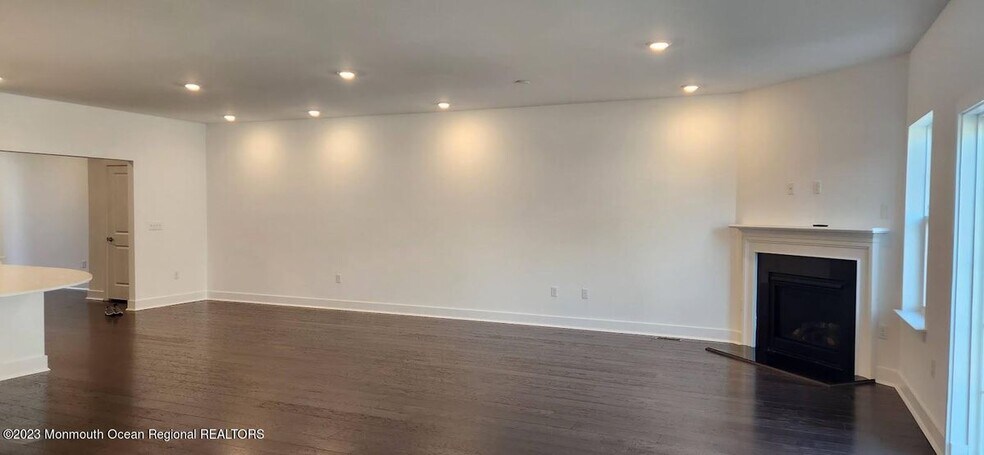 Building Photo - 3105 Aviator Ave