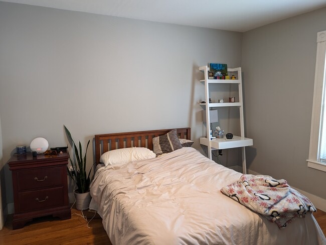 Building Photo - 11 Kearney St