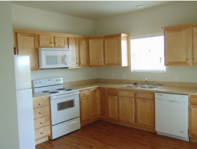 Building Photo - 46810 Red Fox Lane - Addison 34