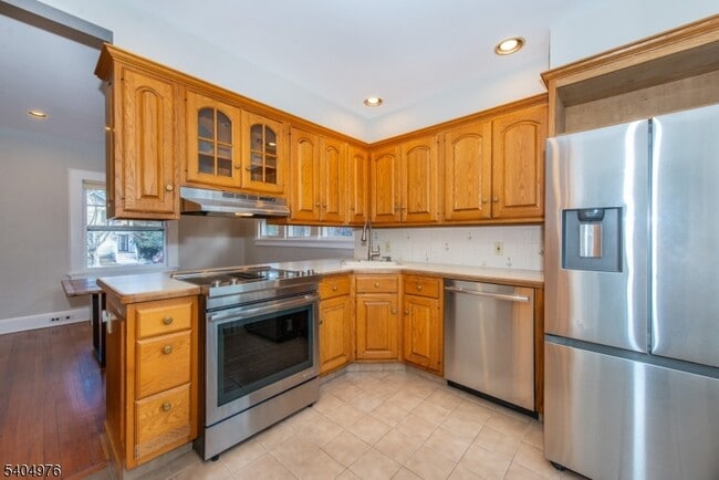 Building Photo - 22 Carolin Rd