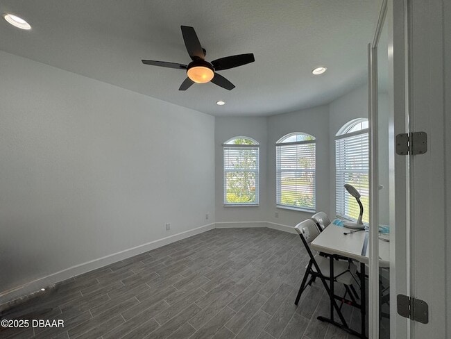 Building Photo - 725 Margaritaville Ave