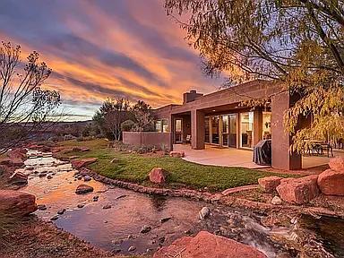 Building Photo - 2255 Tuweap Dr