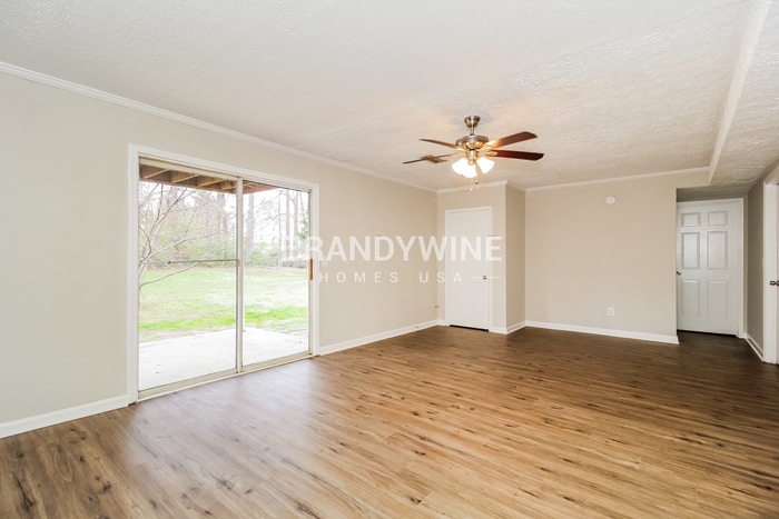 Building Photo - 1334 Colonial Trce NW