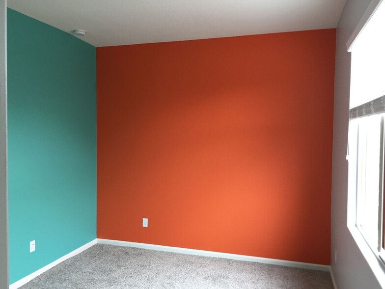 Building Photo - 5404 W Desert Hollow Dr