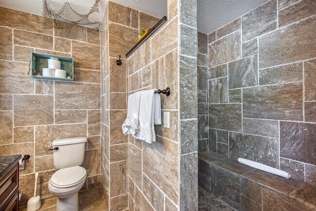 Building Photo - 3173 Fountainhead Dr
